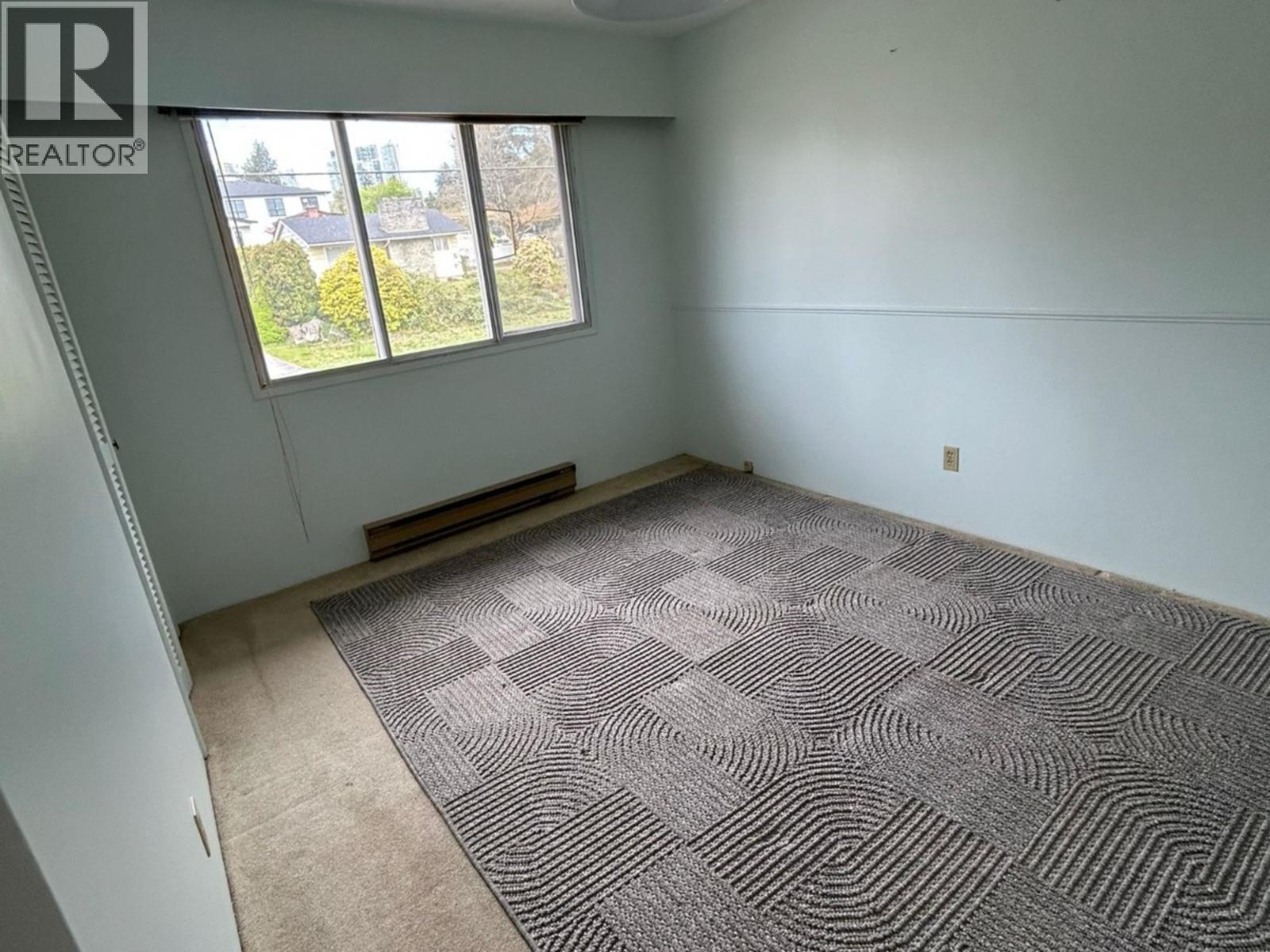 4258 Irmin Street, Burnaby, British Columbia  V5J 1X5 - Photo 11 - R3096872