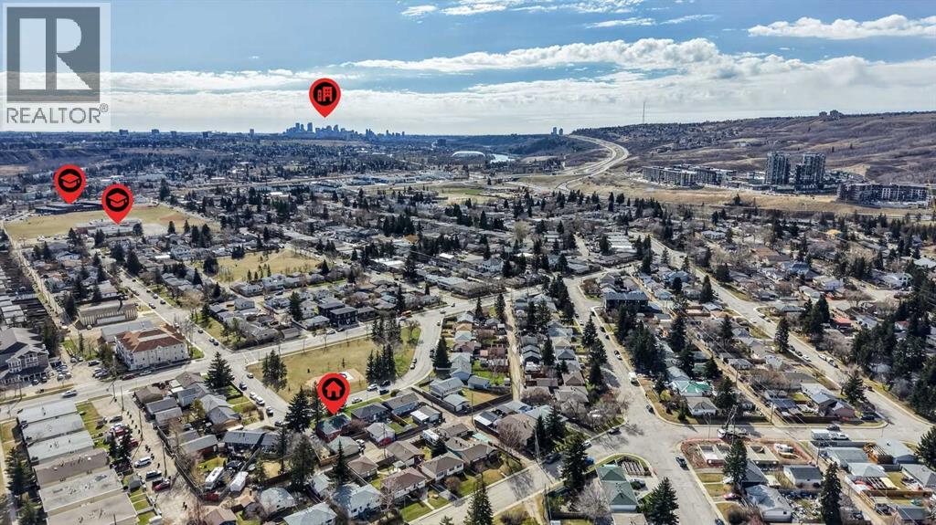 32 Beaupre Crescent Nw, Calgary, Alberta  T3B 2S8 - Photo 4 - A2306953