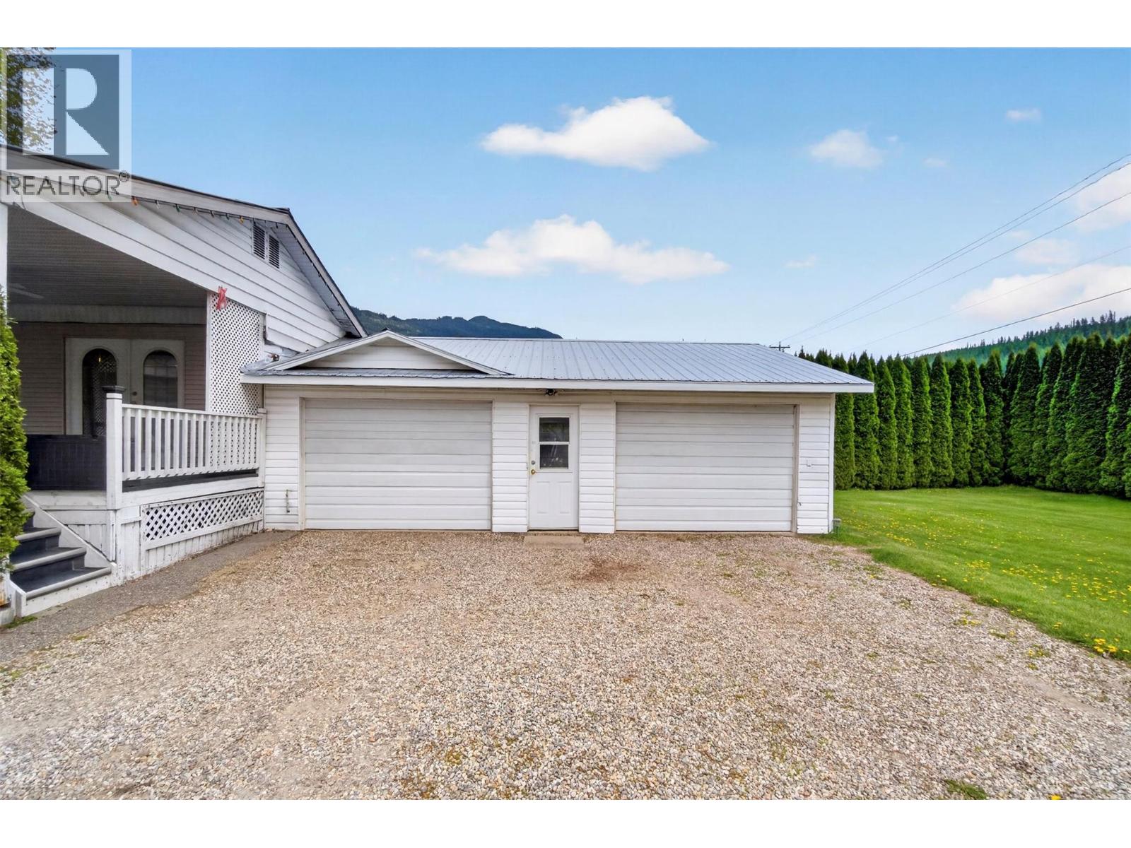 2069 Solsqua Road, Sicamous, British Columbia  V0E 2V5 - Photo 22 - 10385434