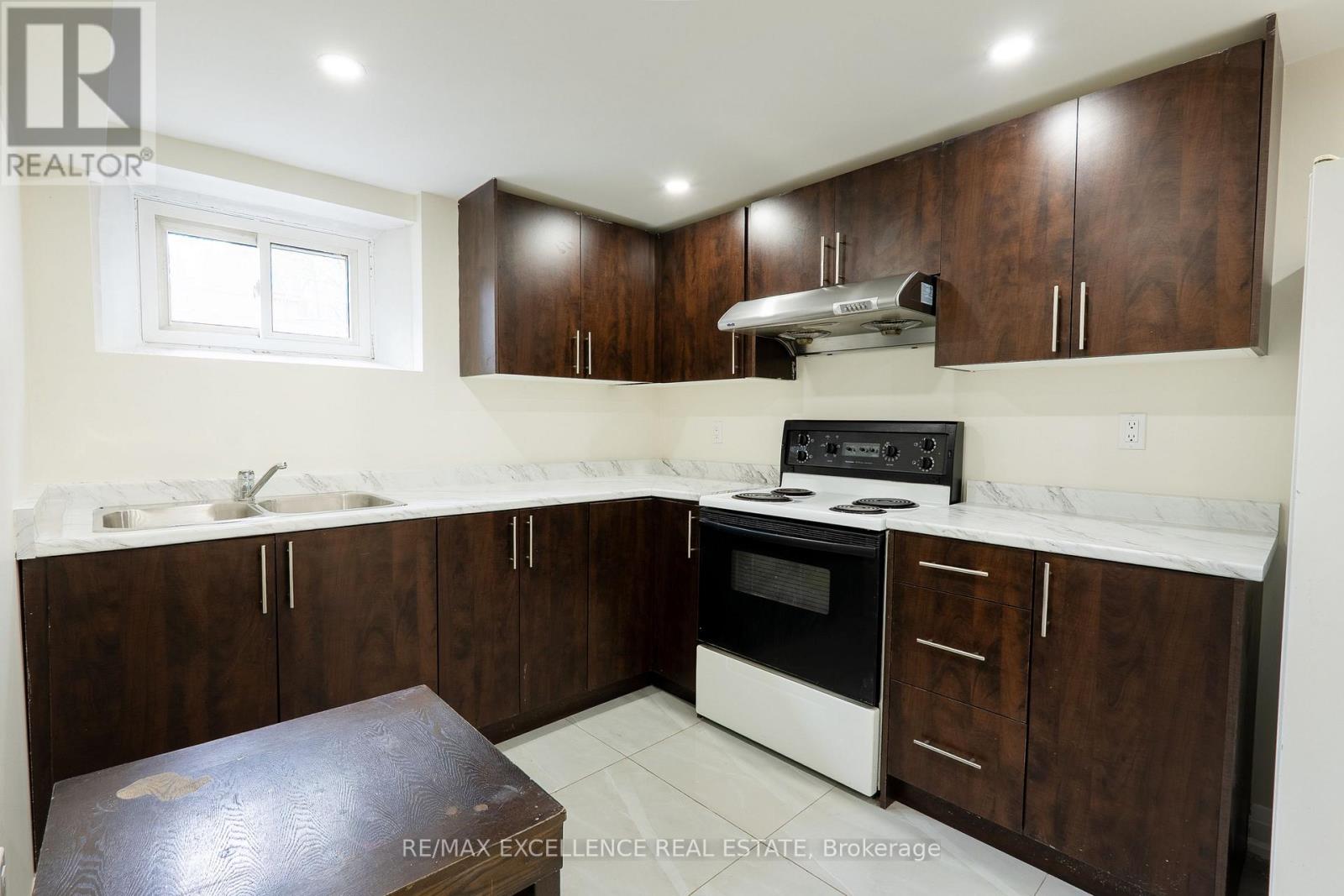 431 Delrex Boulevard, Halton Hills, Ontario  L7G 4J1 - Photo 29 - W13103764
