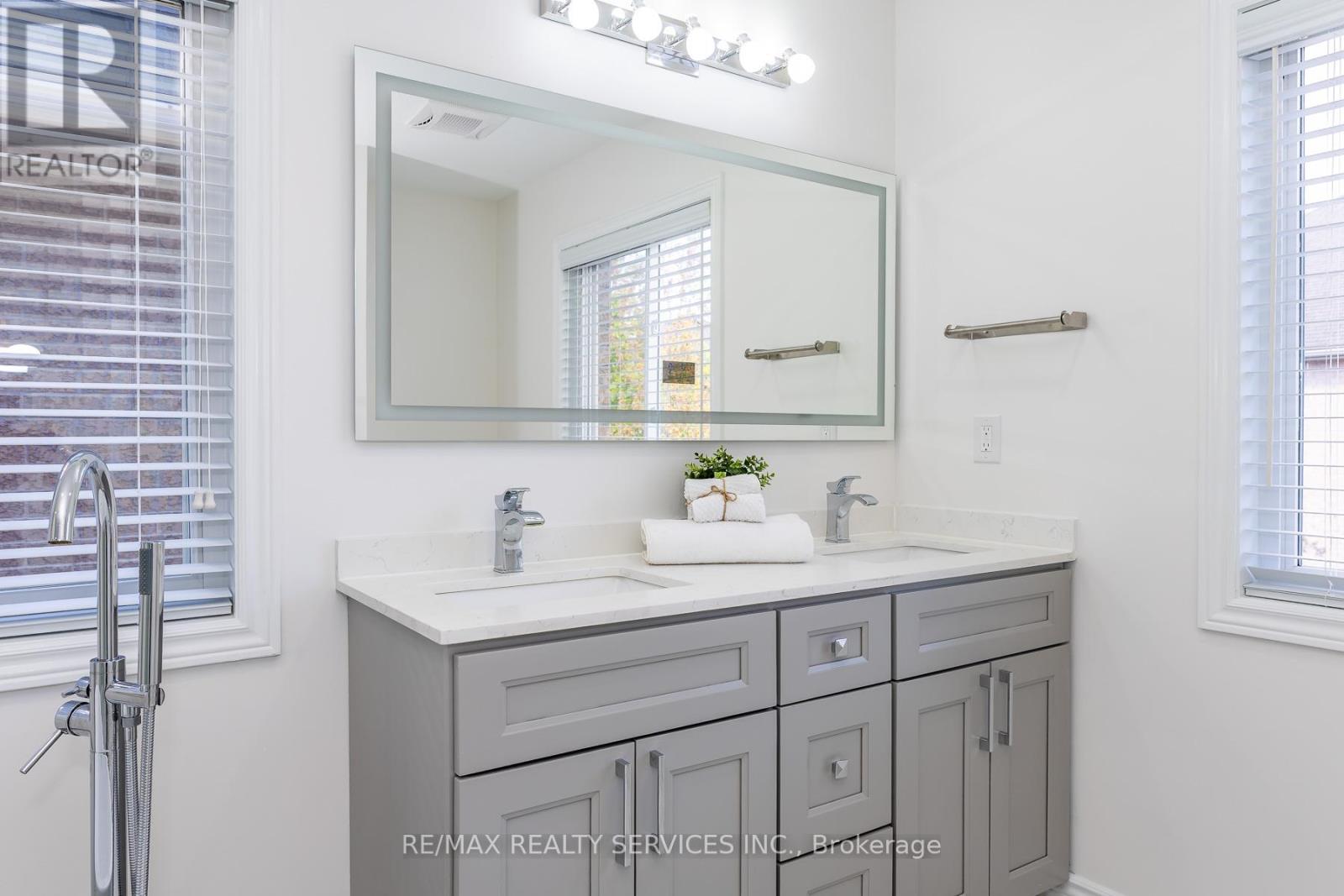 22 Berryfield Way, Brampton, Ontario  L6R 0Y2 - Photo 21 - W13118306