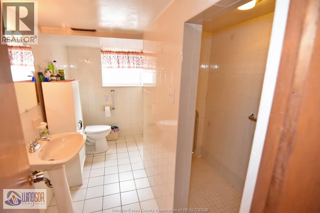 1455 St. Clair Avenue, Windsor, Ontario  N9B 3K7 - Photo 10 - 26010513