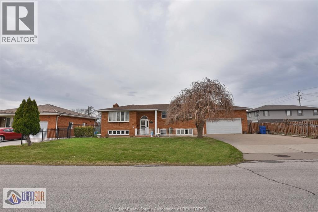 1455 ST. CLAIR AVENUE, Windsor, Ontario