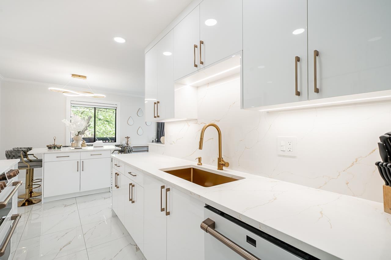 406 9672 134 Street, Surrey, British Columbia  V3T 5L5 - Photo 13 - R3122939