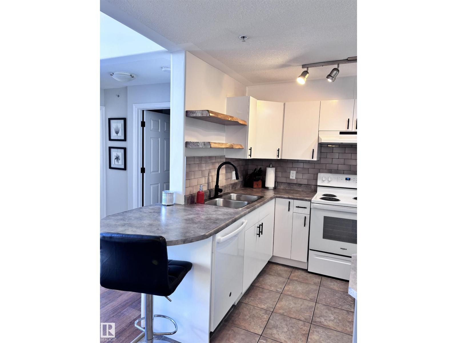 #506 10046 110 St NW, Edmonton, Alberta  T5K 2Y2 - Photo 5 - E4477690
