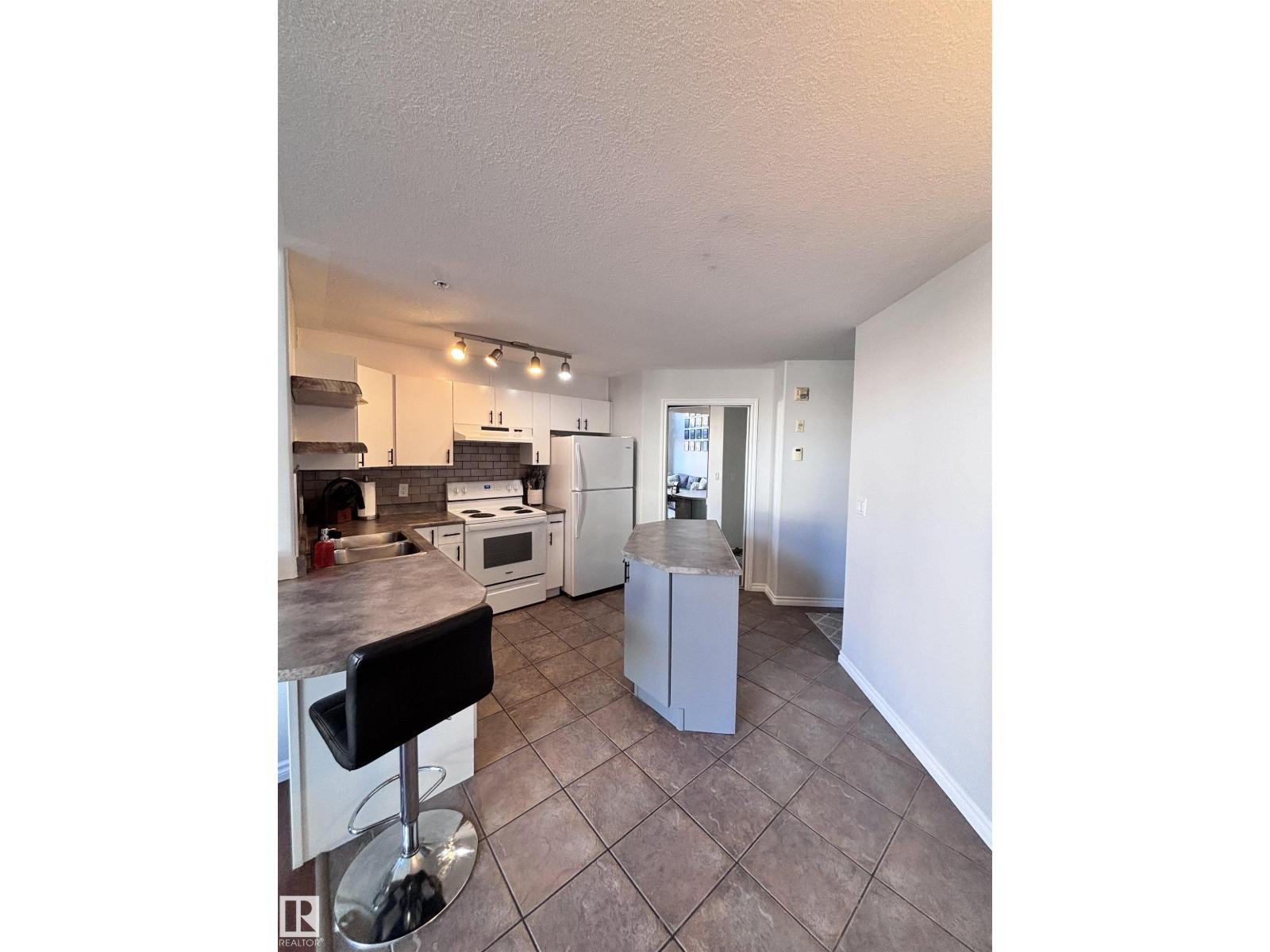 #506 10046 110 St NW, Edmonton, Alberta  T5K 2Y2 - Photo 4 - E4477690