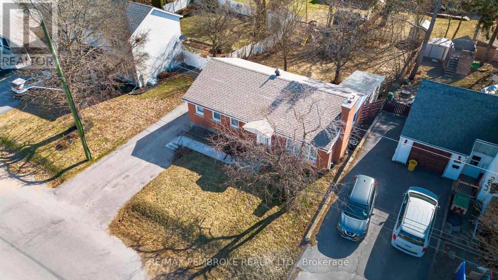 251 Broadview Drive, Pembroke, Ontario  K8A 2A1 - Photo 11 - X13119516