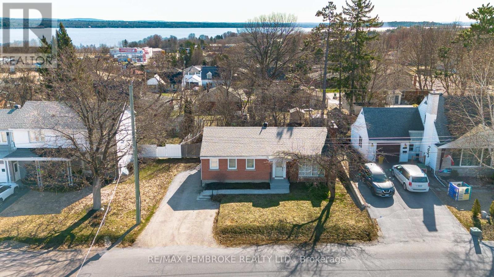 251 Broadview Drive, Pembroke, Ontario  K8A 2A1 - Photo 12 - X13119516