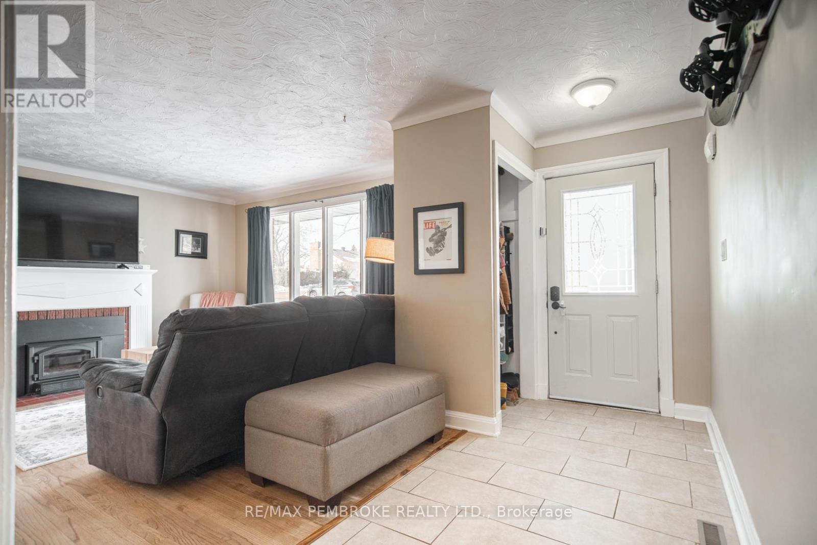 251 Broadview Drive, Pembroke, Ontario  K8A 2A1 - Photo 15 - X13119516