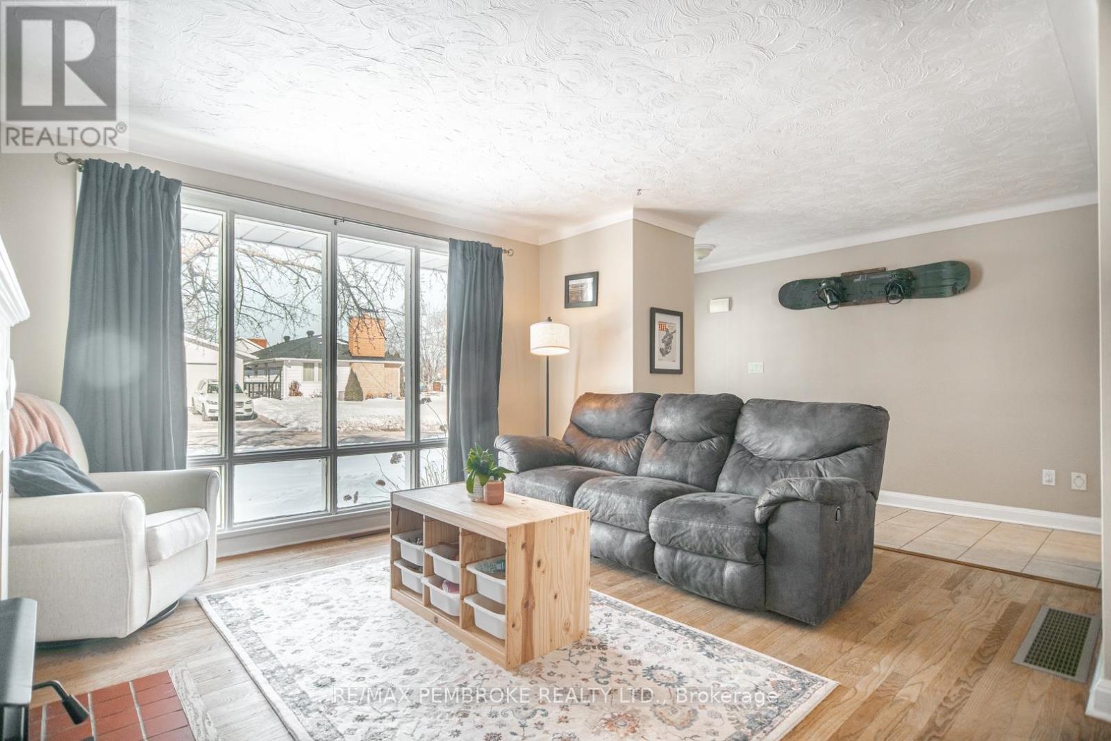 251 Broadview Drive, Pembroke, Ontario  K8A 2A1 - Photo 17 - X13119516