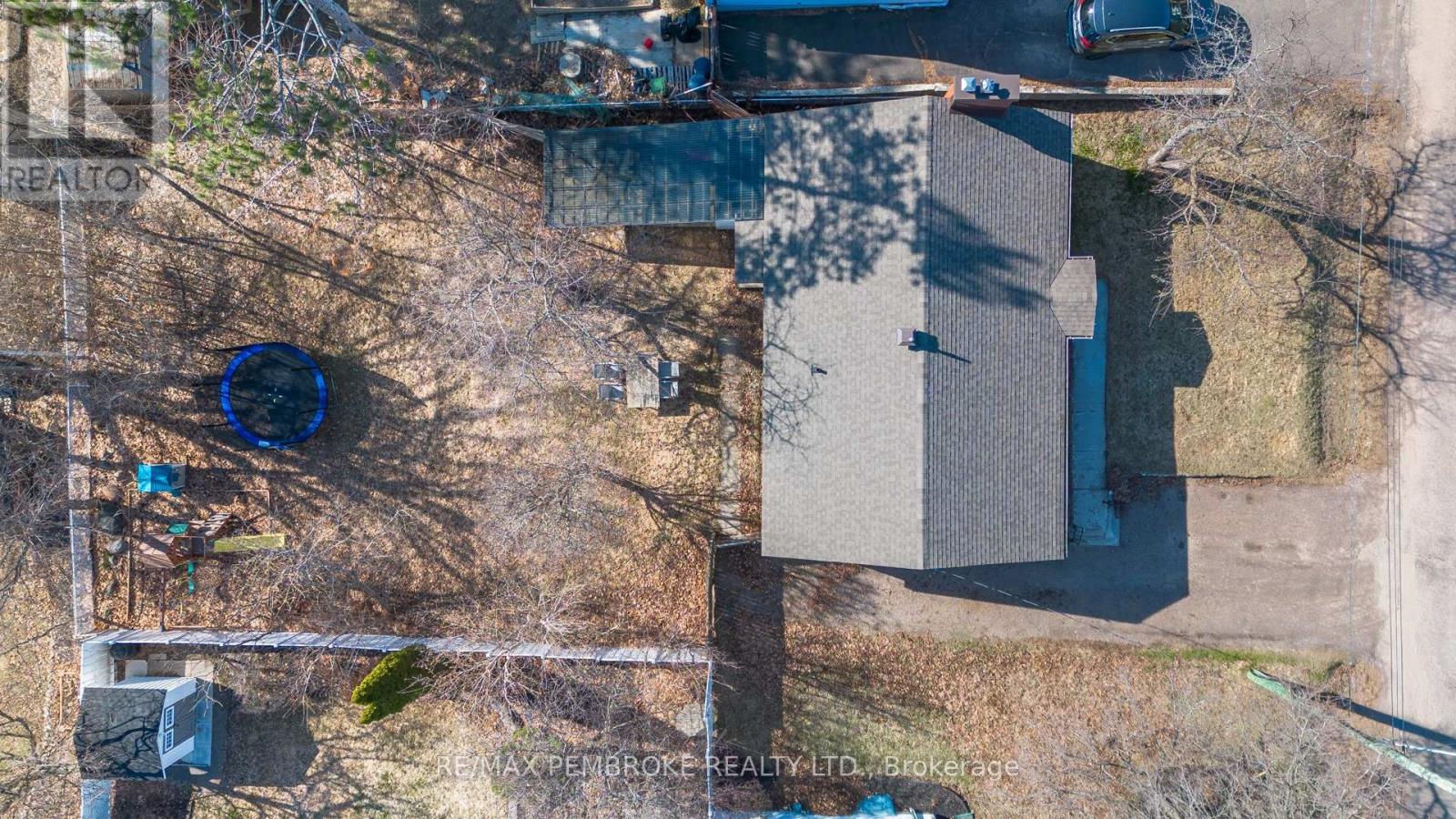 251 Broadview Drive, Pembroke, Ontario  K8A 2A1 - Photo 4 - X13119516