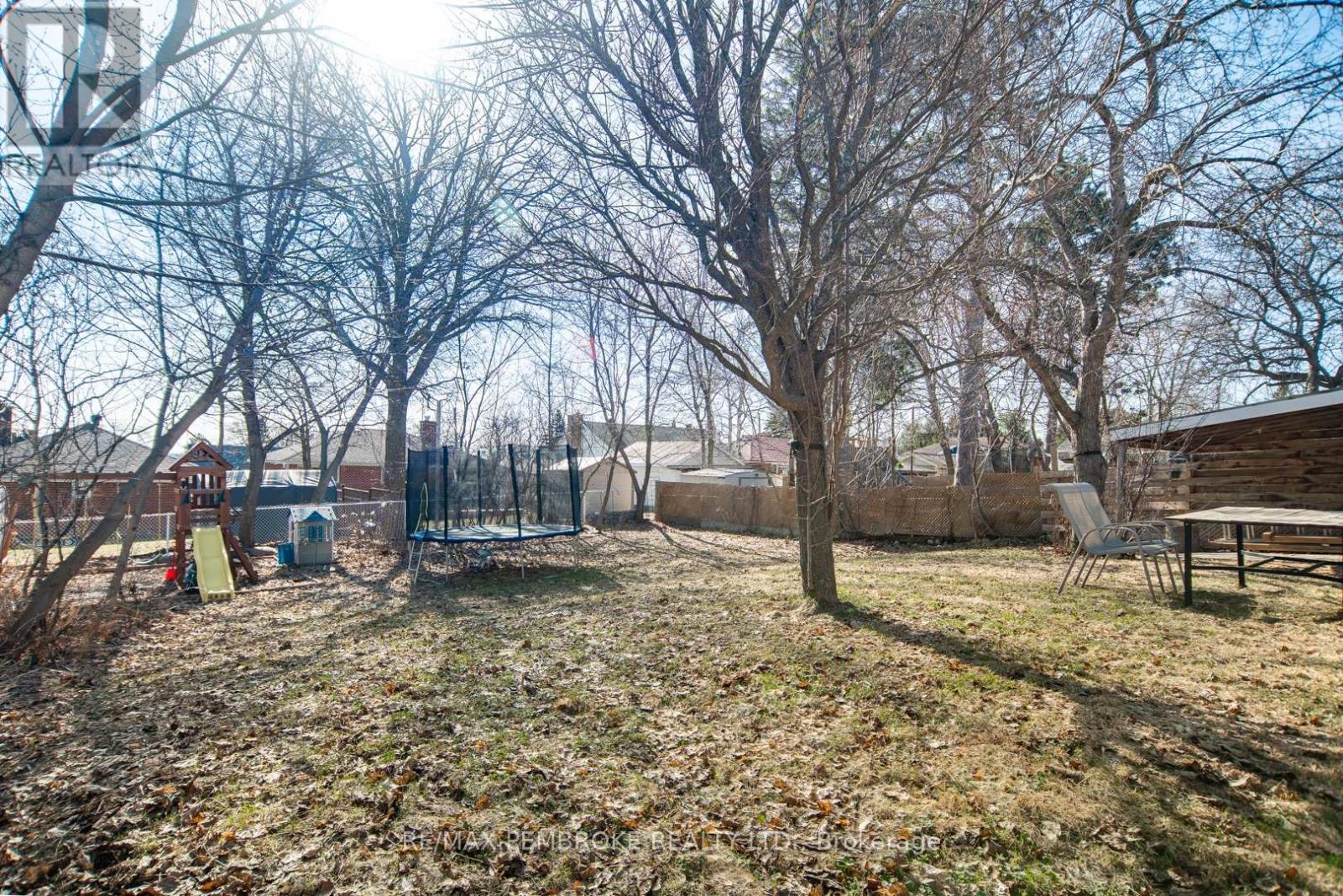 251 Broadview Drive, Pembroke, Ontario  K8A 2A1 - Photo 5 - X13119516