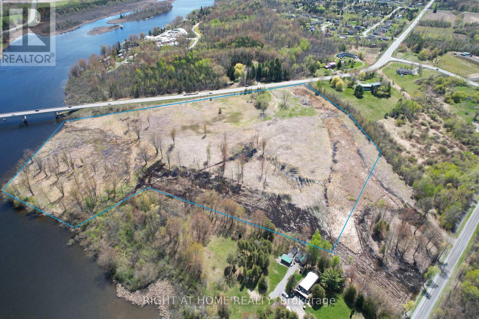 000 Sutherland Drive, Ottawa, Ontario  K4M 1B3 - Photo 3 - X12831338
