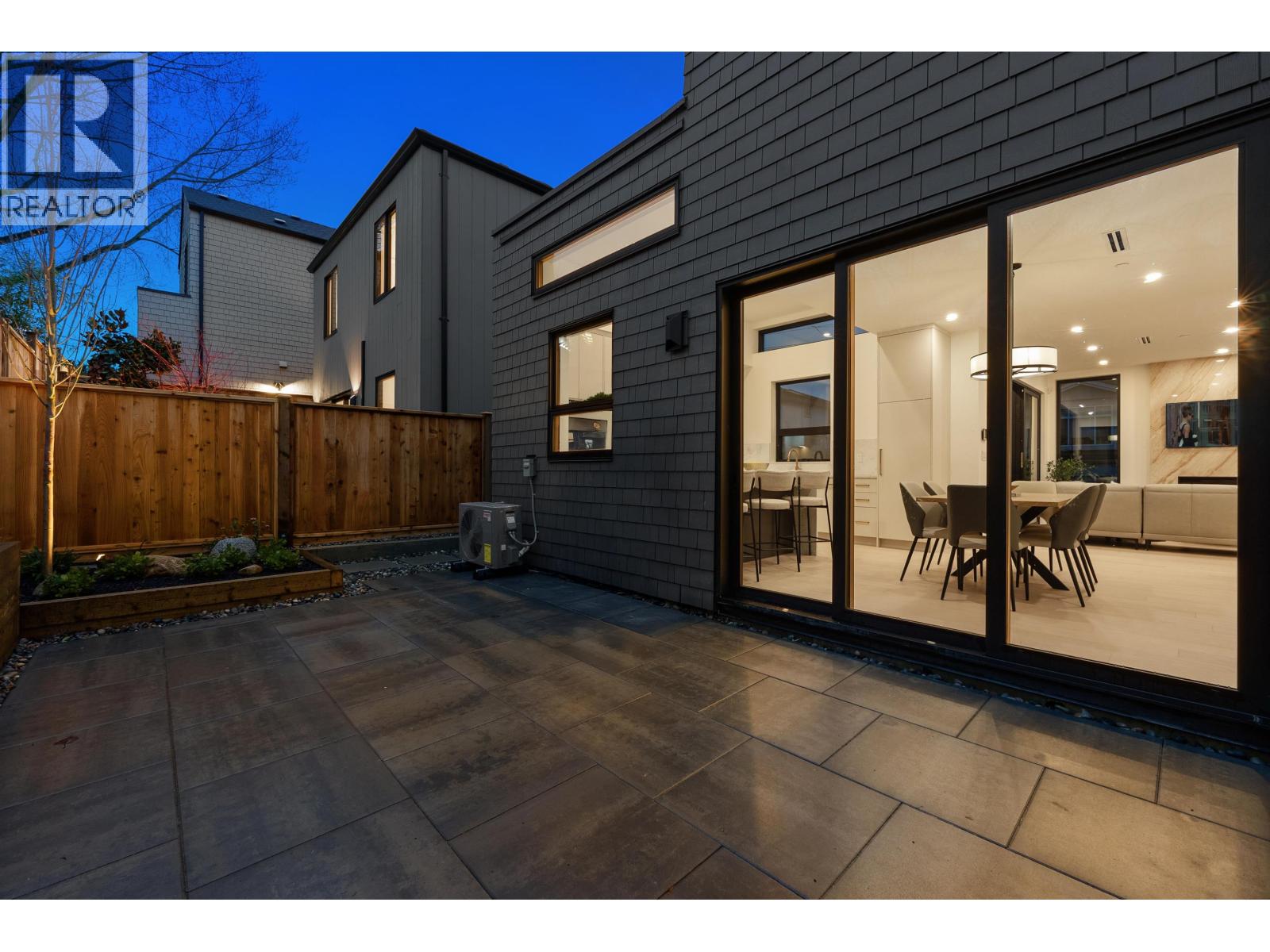 3660 Fleming Street, Vancouver, British Columbia  V5N 3V8 - Photo 12 - R3122890