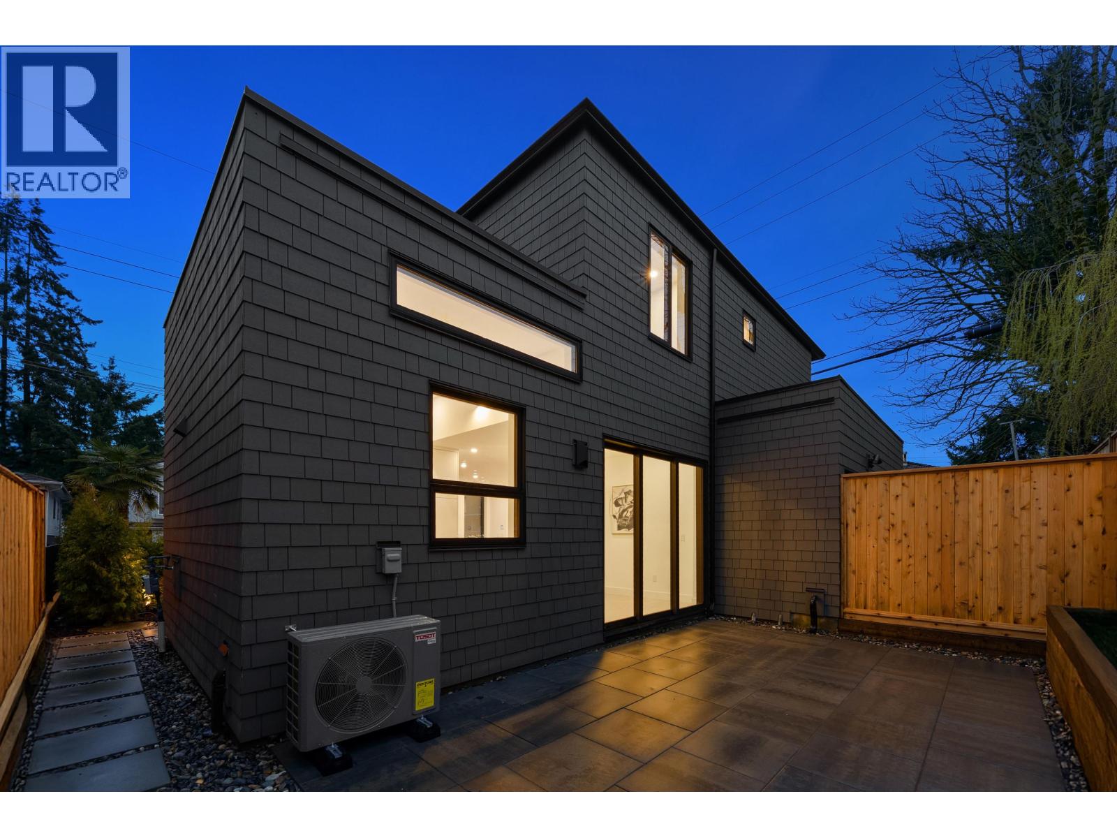 3660 Fleming Street, Vancouver, British Columbia  V5N 3V8 - Photo 6 - R3122890