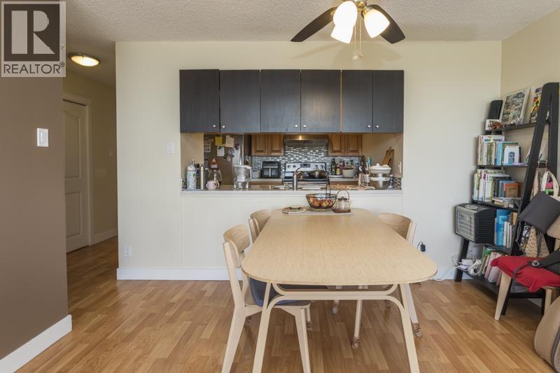 1607 9521 Cardston Court, Burnaby, British Columbia  V3N 4R8 - Photo 12 - R3122891