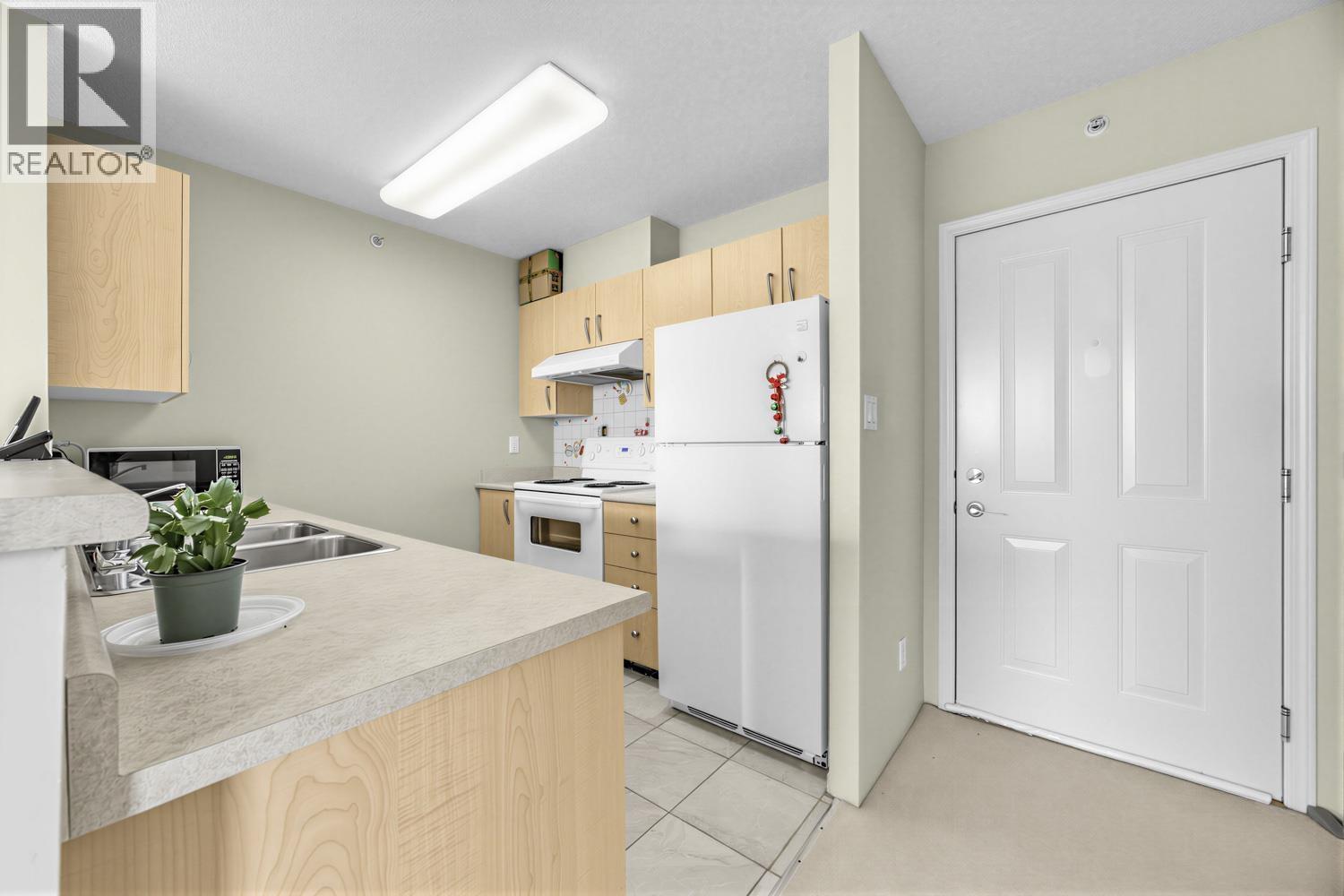 503 3520 Crowley Drive, Vancouver, British Columbia  V5R 6G9 - Photo 10 - R3122924