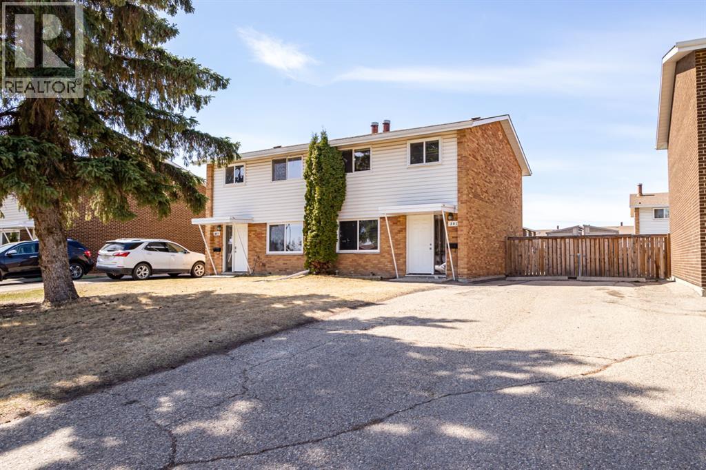 301, 3907 39 Street, Red Deer, Alberta  T4N 0M6 - Photo 3 - A2290207