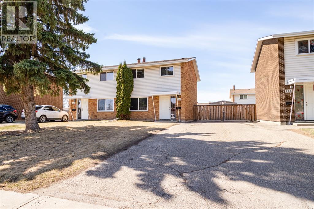 301, 3907 39 Street, Red Deer, Alberta  T4N 0M6 - Photo 2 - A2290207