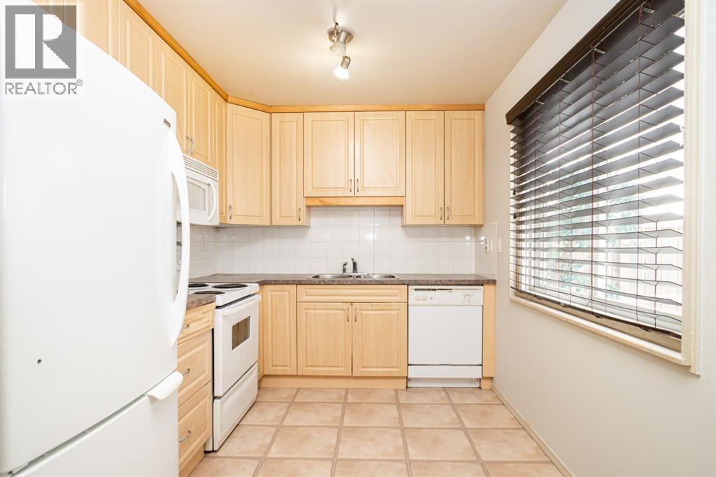 301, 3907 39 Street, Red Deer, Alberta  T4N 0M6 - Photo 5 - A2290207