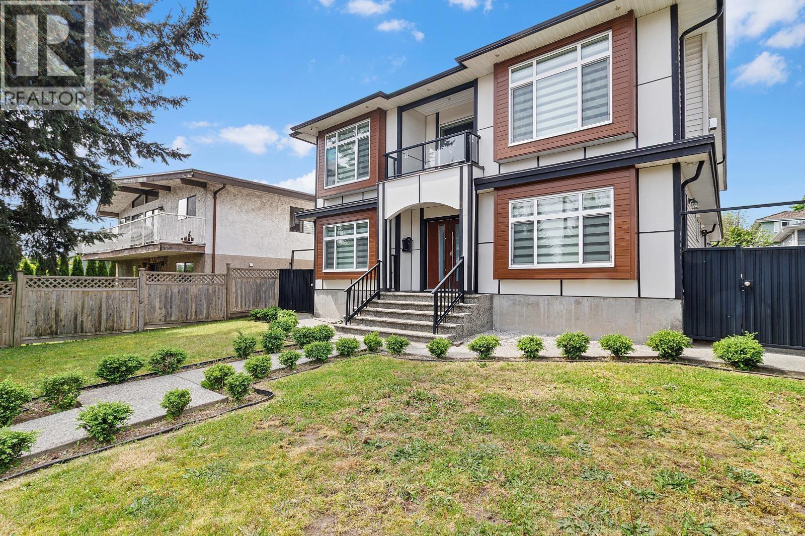 8175 10th Avenue, Burnaby, British Columbia  V3N 2S5 - Photo 4 - R3122850