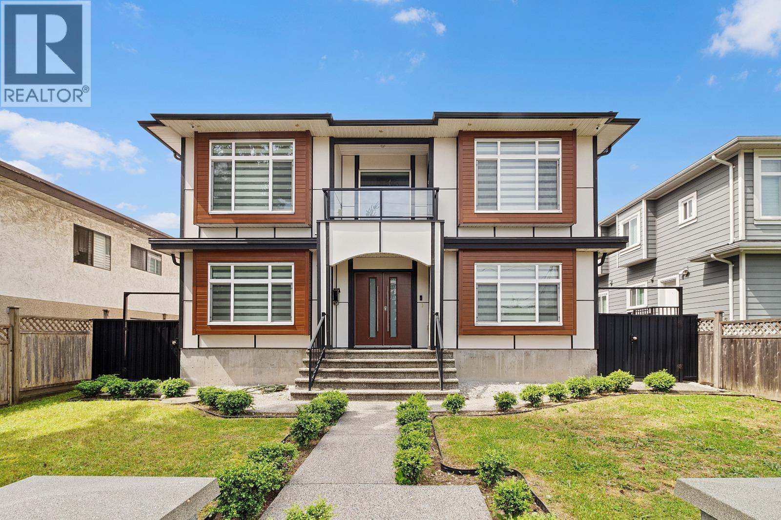 8175 10TH AVENUE, Burnaby, British Columbia