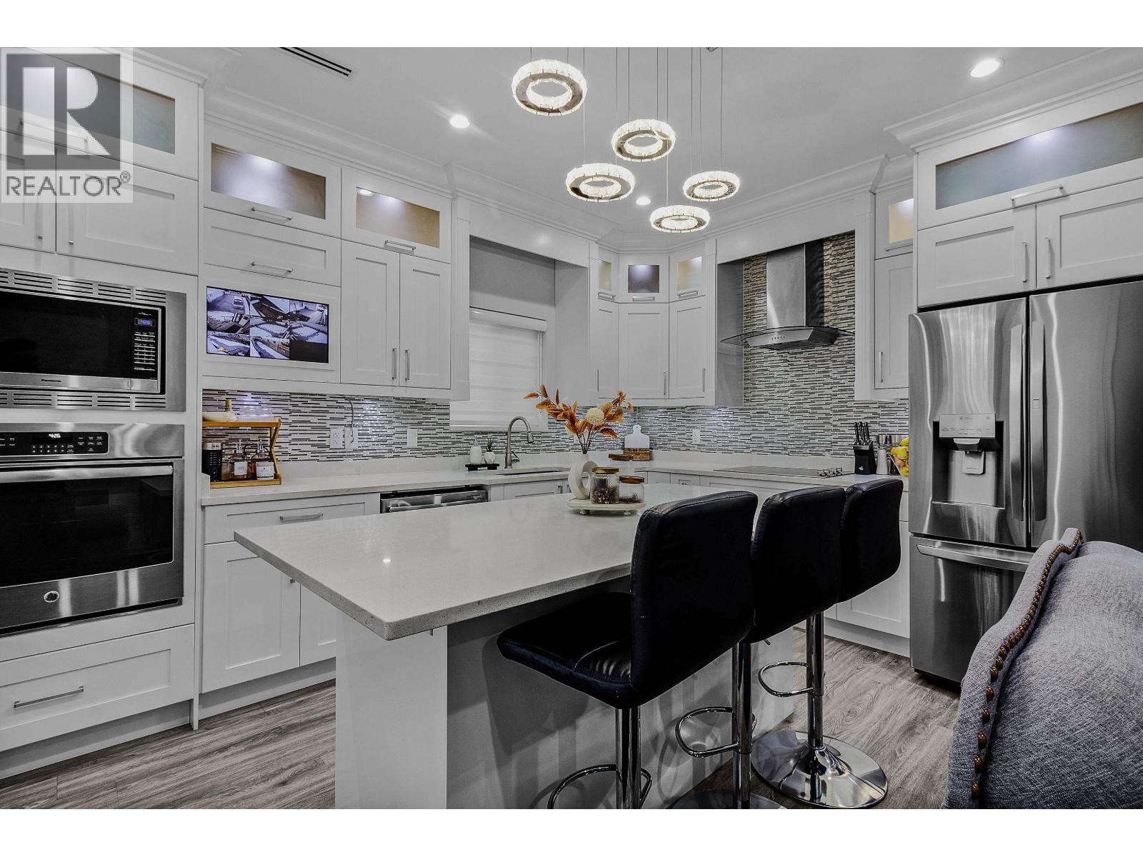 8175 10th Avenue, Burnaby, British Columbia  V3N 2S5 - Photo 11 - R3122850