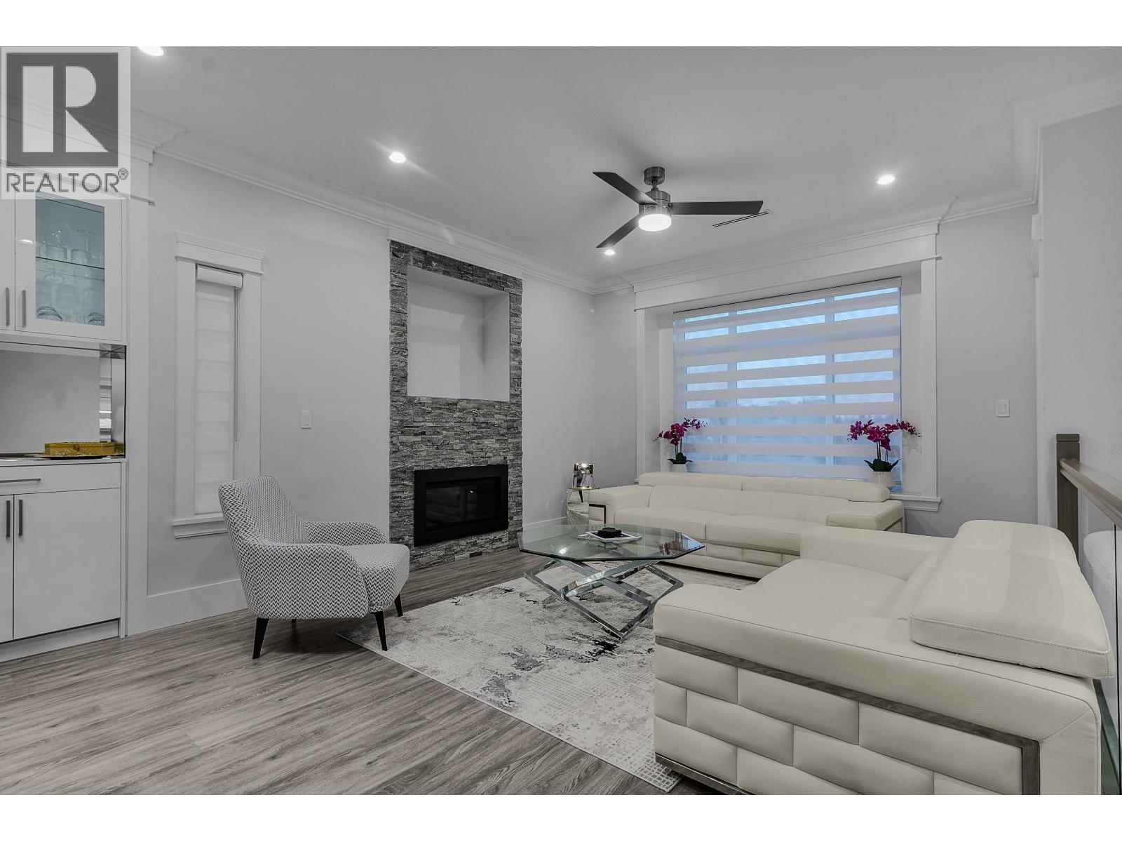 8175 10th Avenue, Burnaby, British Columbia  V3N 2S5 - Photo 10 - R3122850