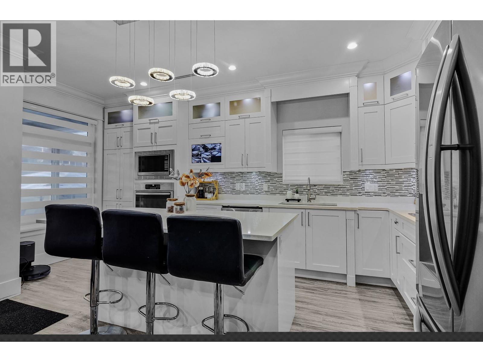 8175 10th Avenue, Burnaby, British Columbia  V3N 2S5 - Photo 13 - R3122850