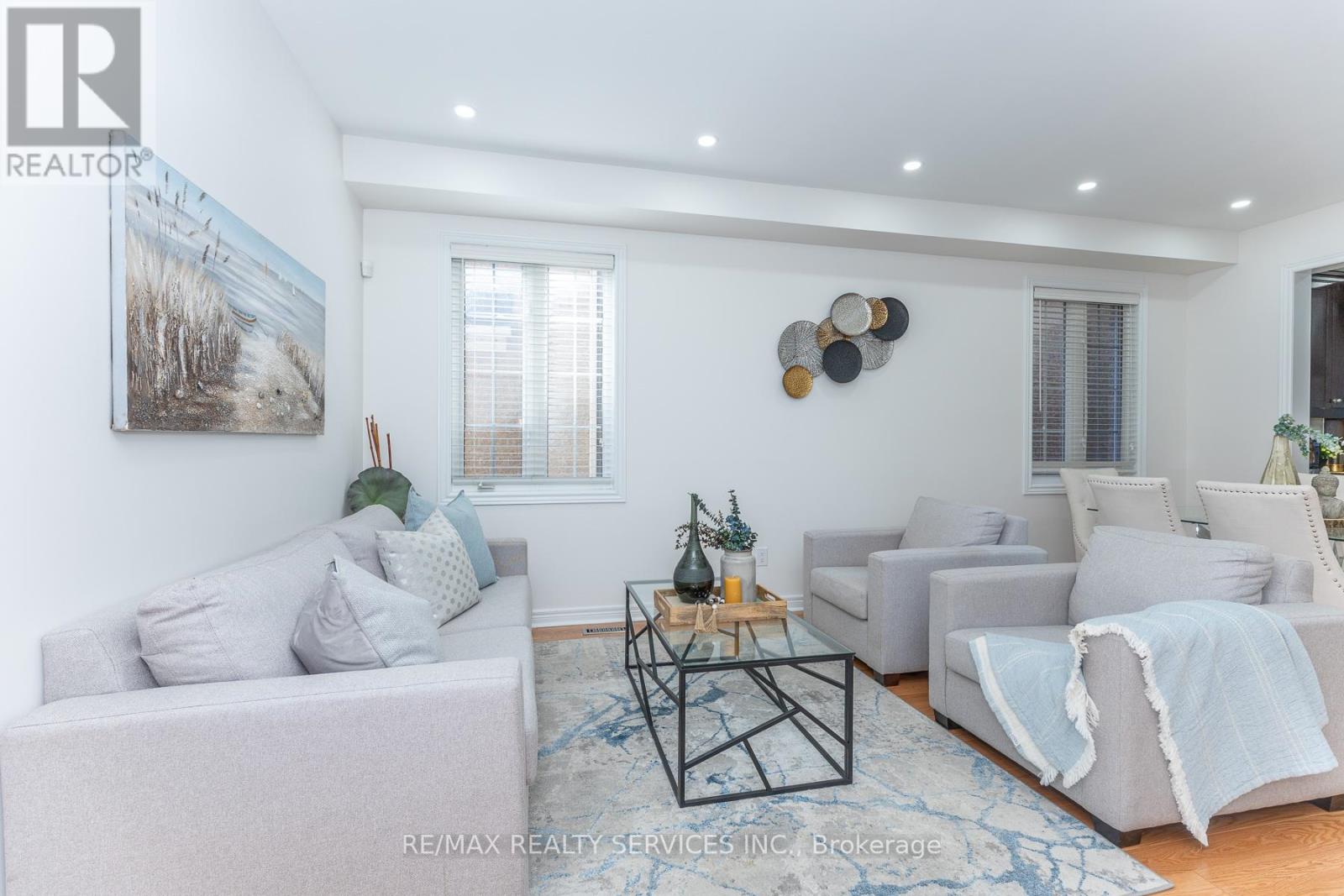 22 Berryfield Way, Brampton, Ontario  L6R 0Y2 - Photo 8 - W13118306