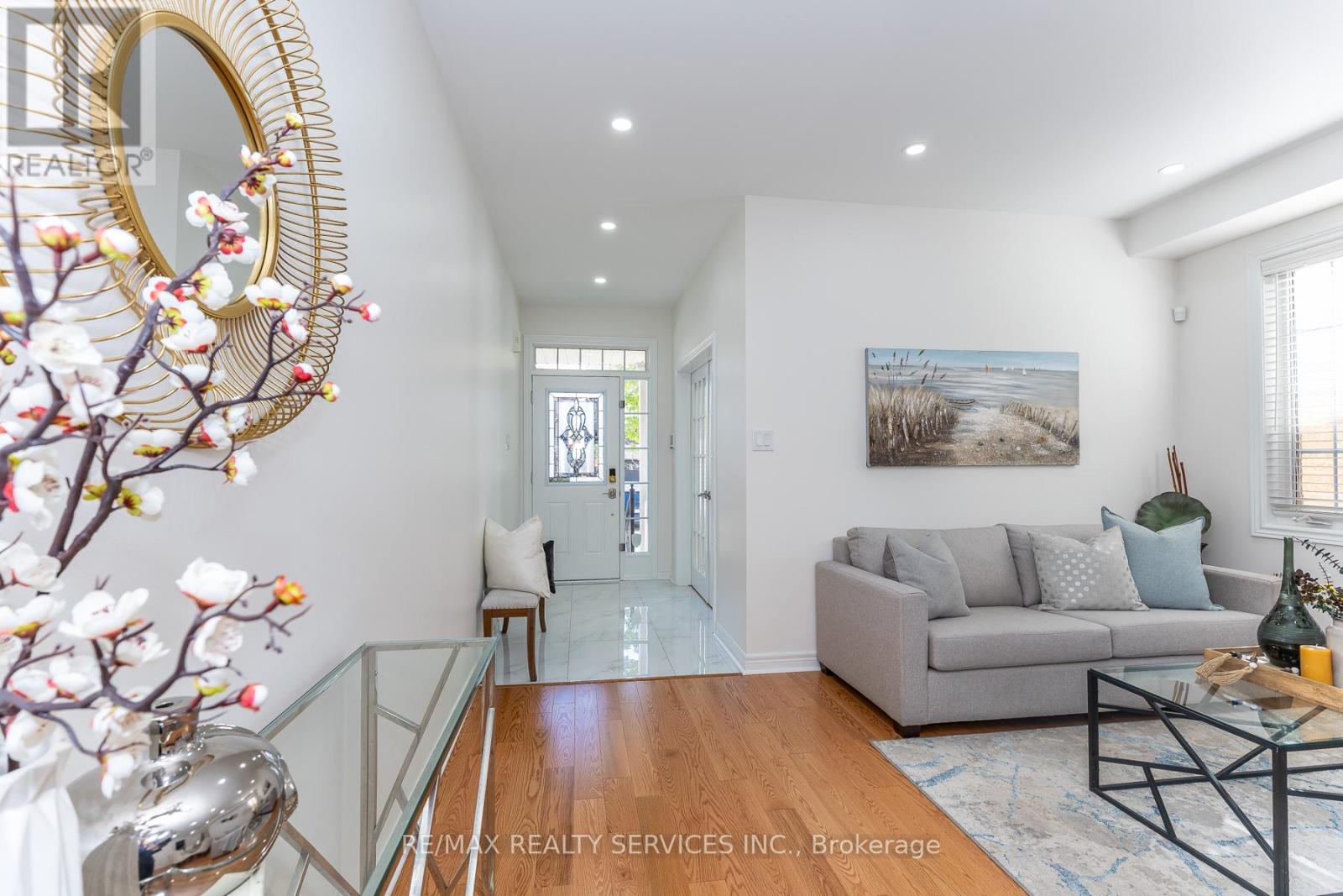 22 Berryfield Way, Brampton, Ontario  L6R 0Y2 - Photo 3 - W13118306