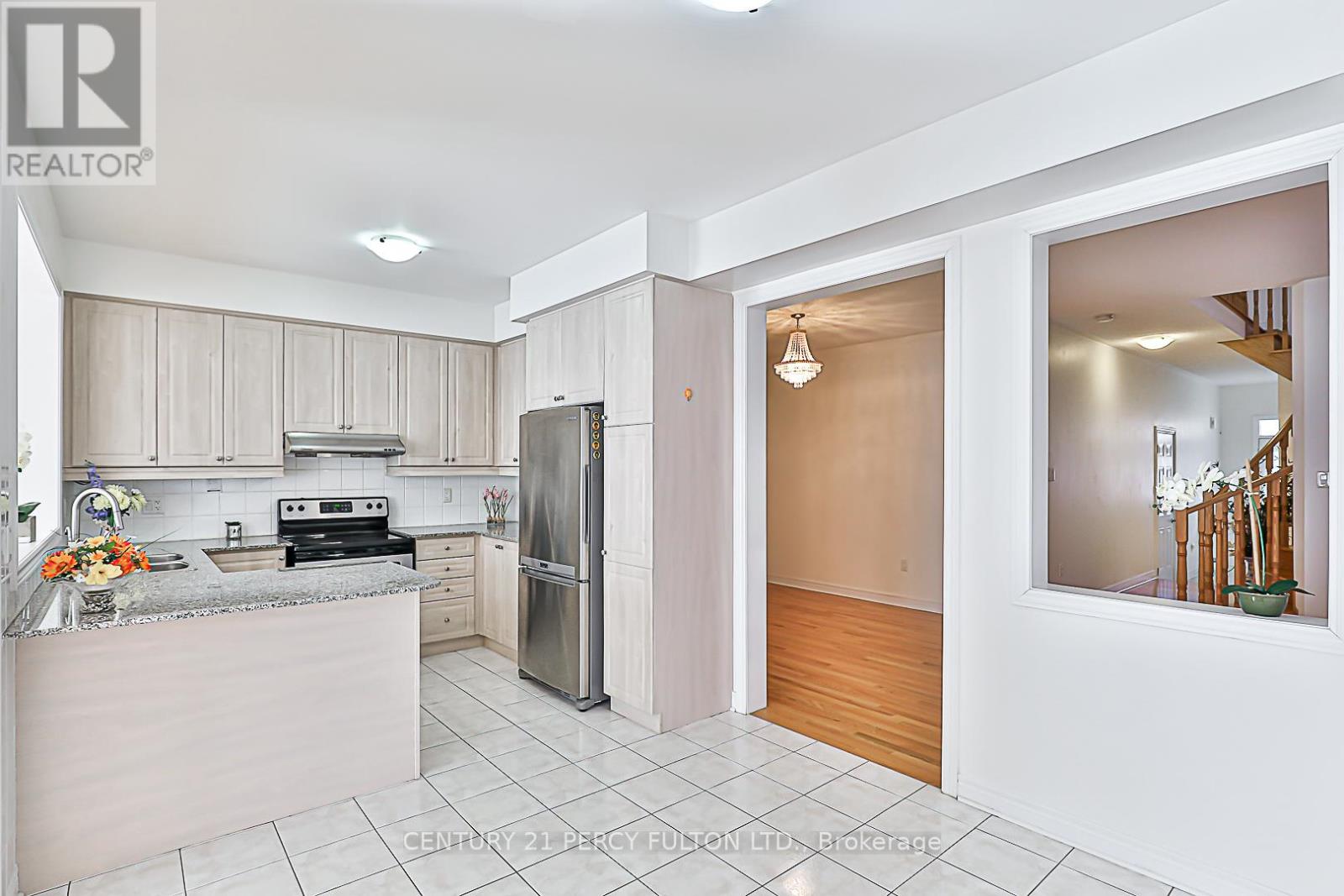 23 Princess Diana Drive, Markham, Ontario  L6C 0G8 - Photo 12 - N13119492
