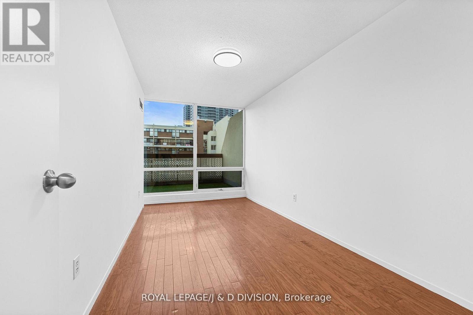 221b - 364 The East Mall, Toronto, Ontario  M9B 6C5 - Photo 10 - W13119490