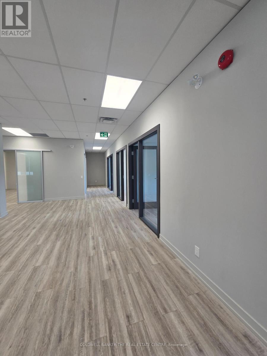 206 - 2800 High Point Drive, Milton, Ontario  L9T 6P4 - Photo 7 - W13119494