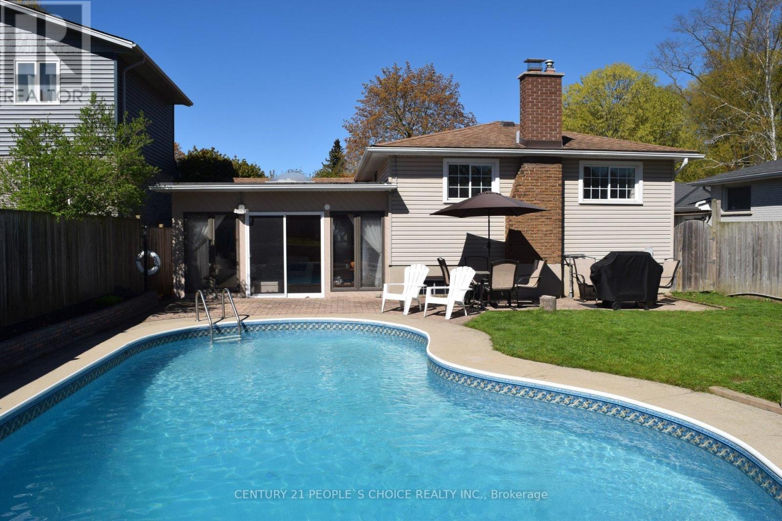20 INADALE COURT, Kitchener, Ontario