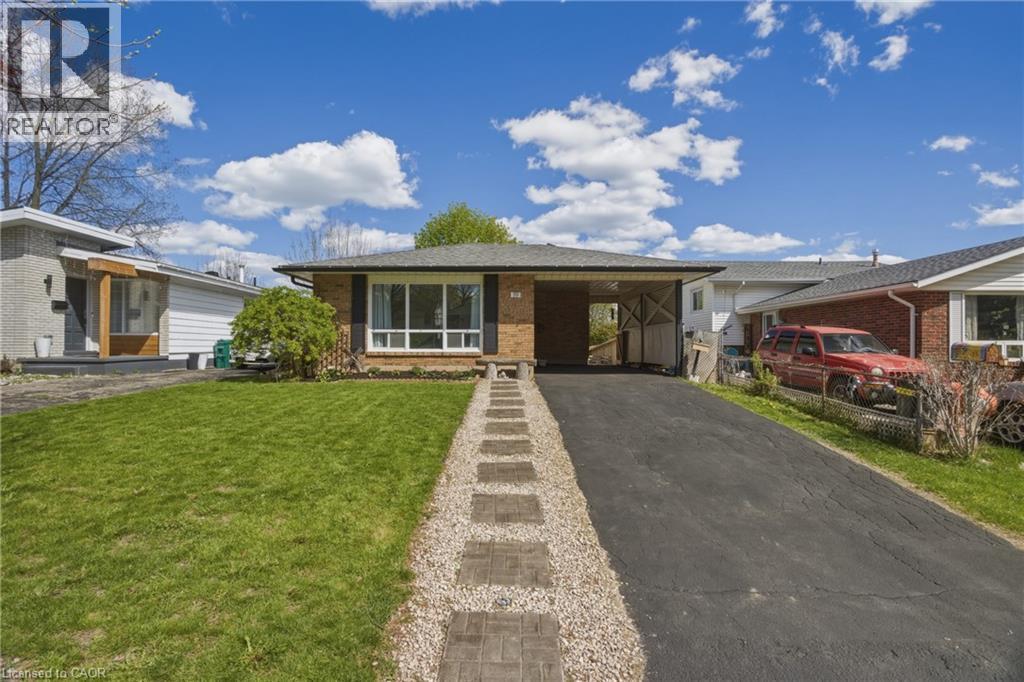19 GREENDALE Crescent, Kitchener, Ontario