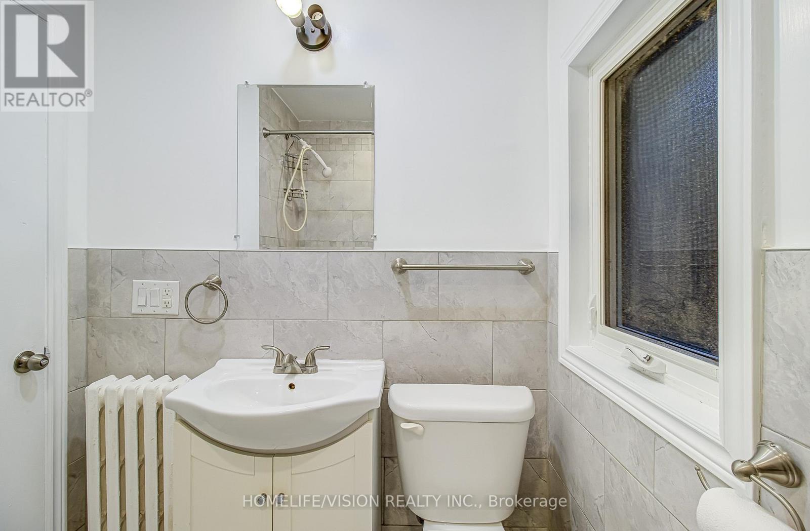 1 - 238 Glebemount Avenue, Toronto, Ontario  M4C 3V2 - Photo 14 - E13107942