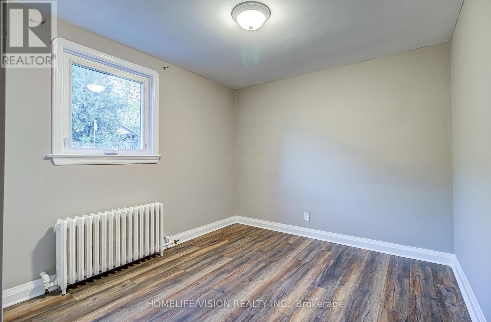 1 - 238 Glebemount Avenue, Toronto, Ontario  M4C 3V2 - Photo 11 - E13107942