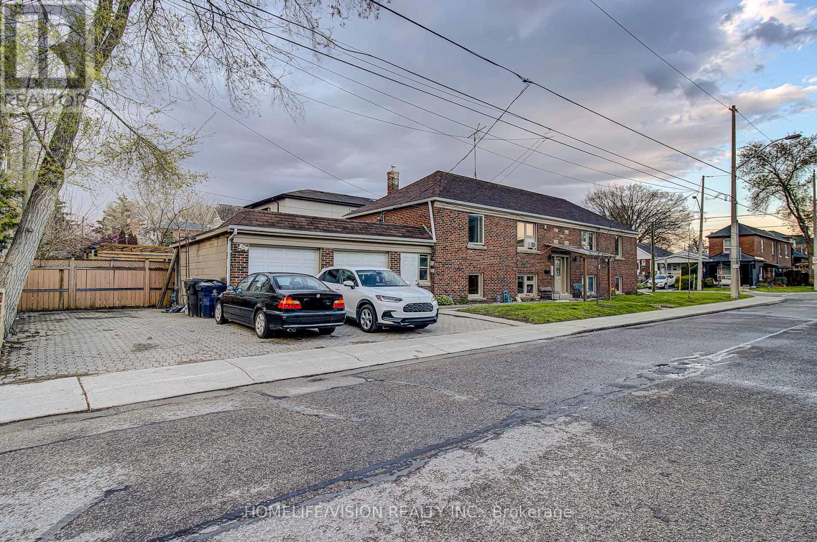 1 - 238 Glebemount Avenue, Toronto, Ontario  M4C 3V2 - Photo 3 - E13107942
