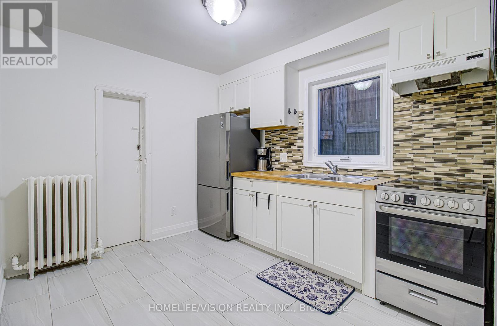 1 - 238 Glebemount Avenue, Toronto, Ontario  M4C 3V2 - Photo 7 - E13107942