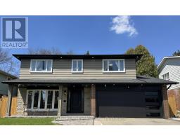10 THORNY BRAE DRIVE, Markham, Ontario