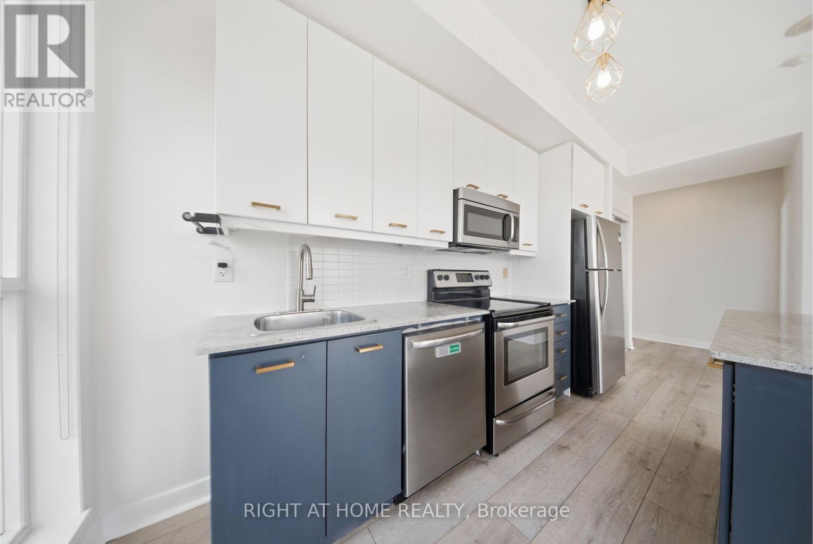 1105 - 365 Prince Of Wales Drive, Mississauga, Ontario  L5B 0G6 - Photo 10 - W13118516