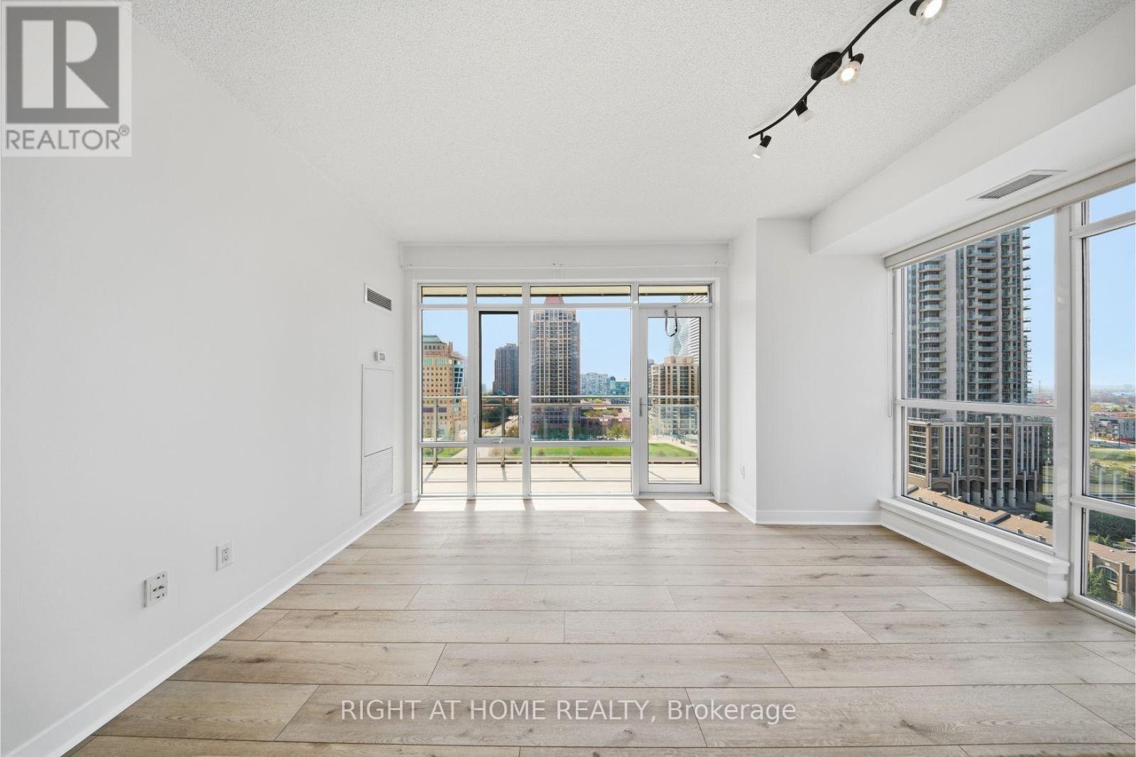 1105 - 365 Prince Of Wales Drive, Mississauga, Ontario  L5B 0G6 - Photo 12 - W13118516