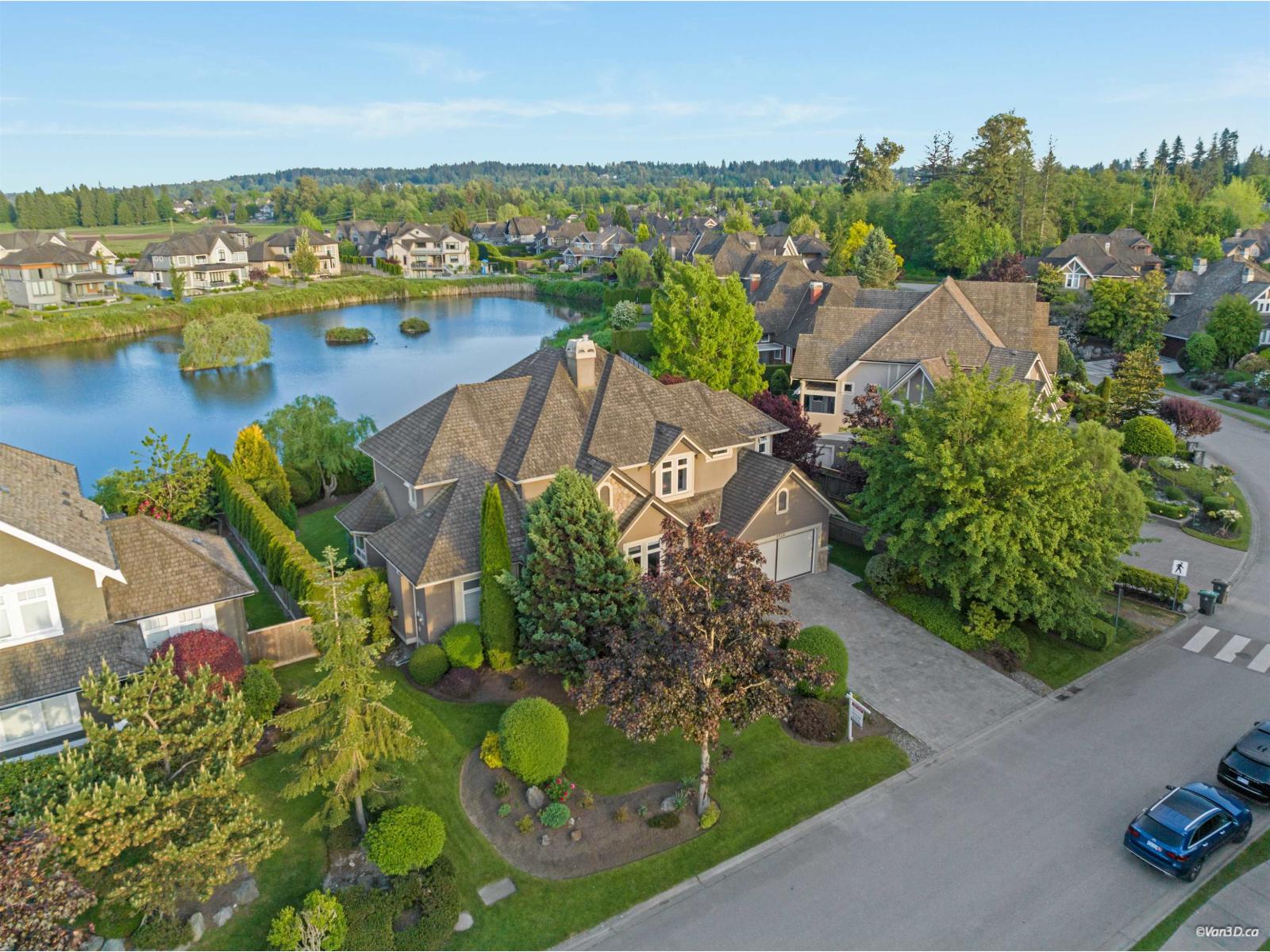3928 159 Street, Surrey, British Columbia  V3Z 0Y3 - Photo 2 - R3097536
