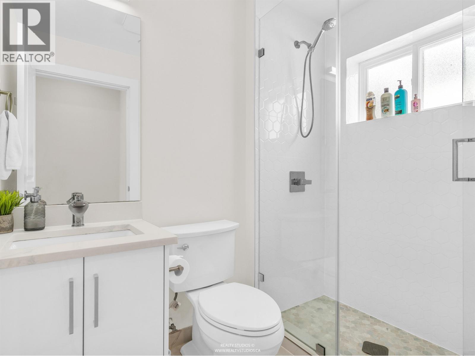 3466 Dieppe Drive, Vancouver, British Columbia  V5M 4C7 - Photo 12 - R3121934