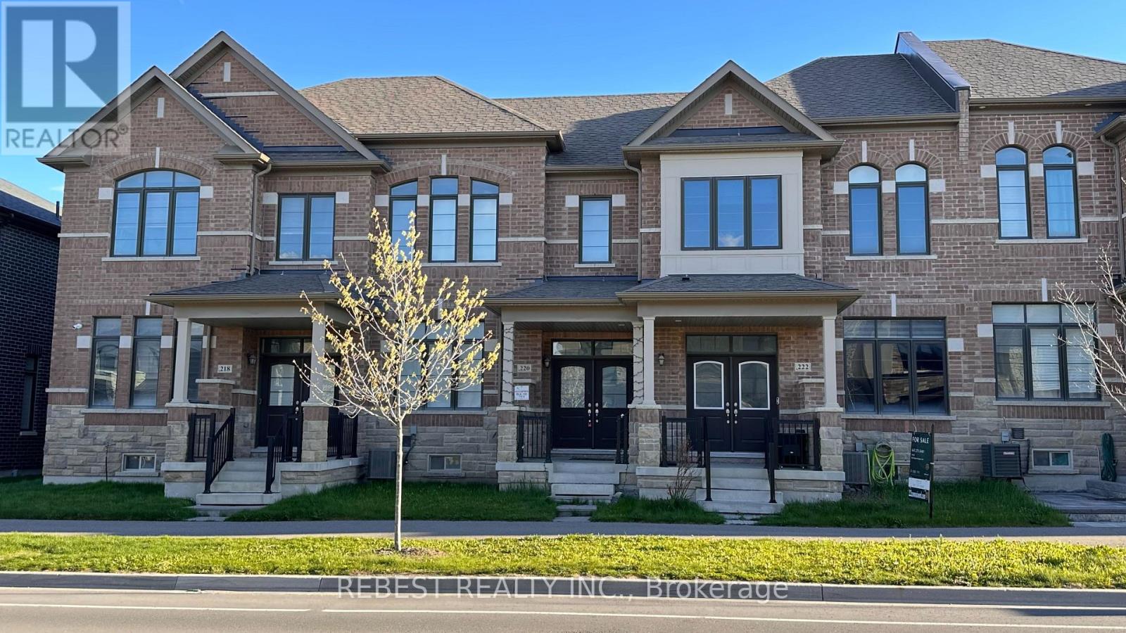 220 CORONATION ROAD, Whitby, Ontario