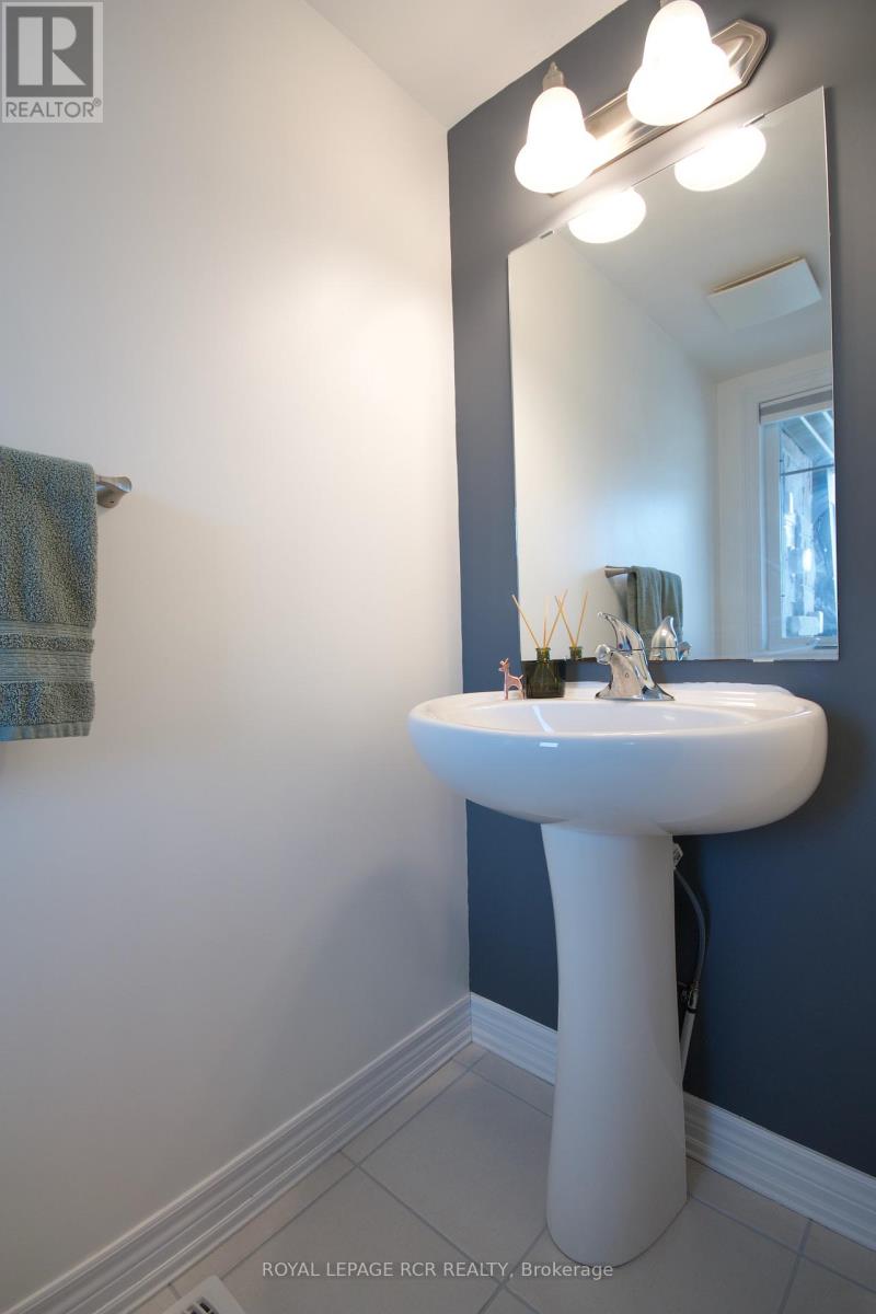 27 - 124 Parkinson Crescent, Orangeville, Ontario  L9W 6X3 - Photo 4 - W13119244