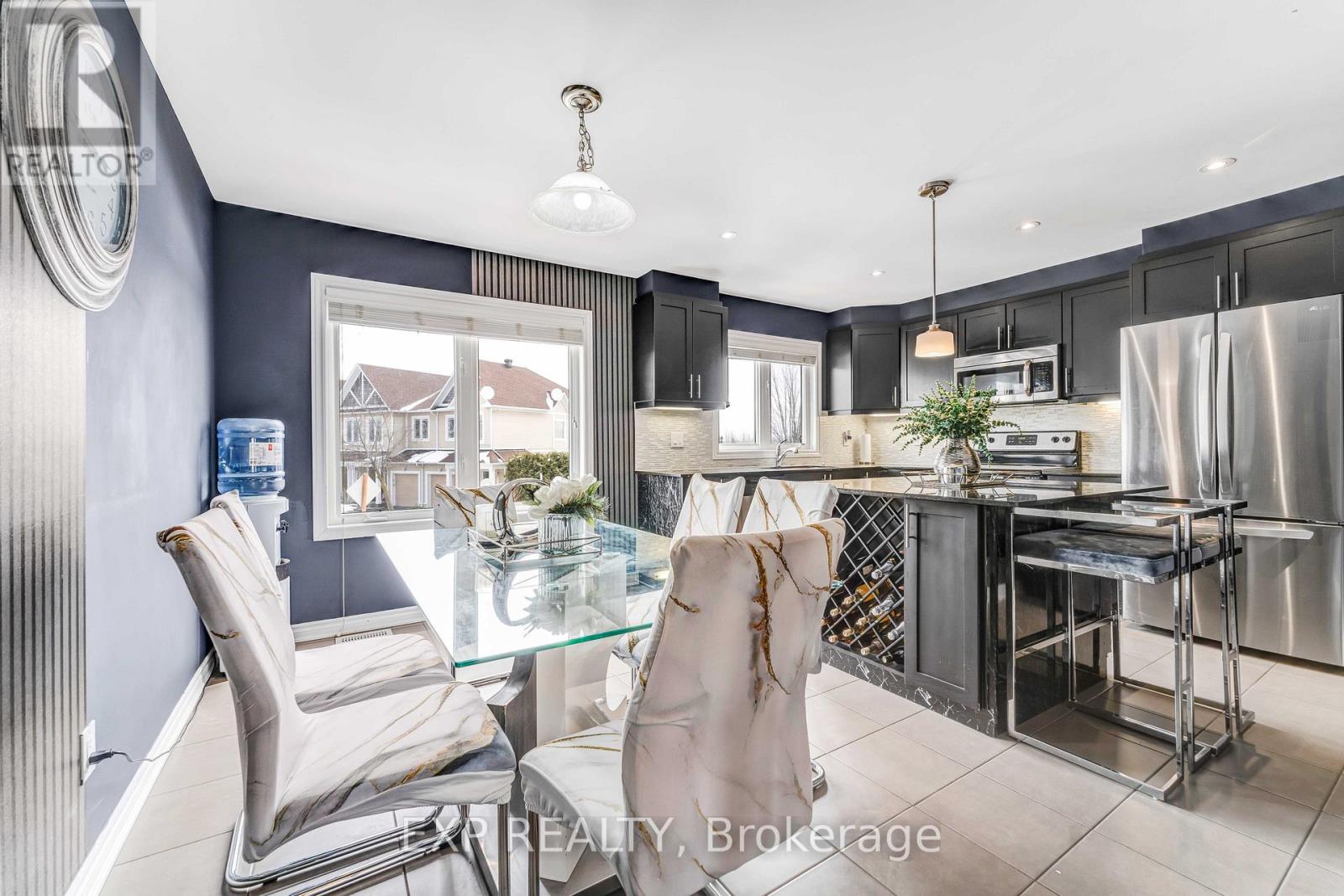 489 Coldwater Crescent, Ottawa, Ontario  K2M 0J2 - Photo 2 - X13119562