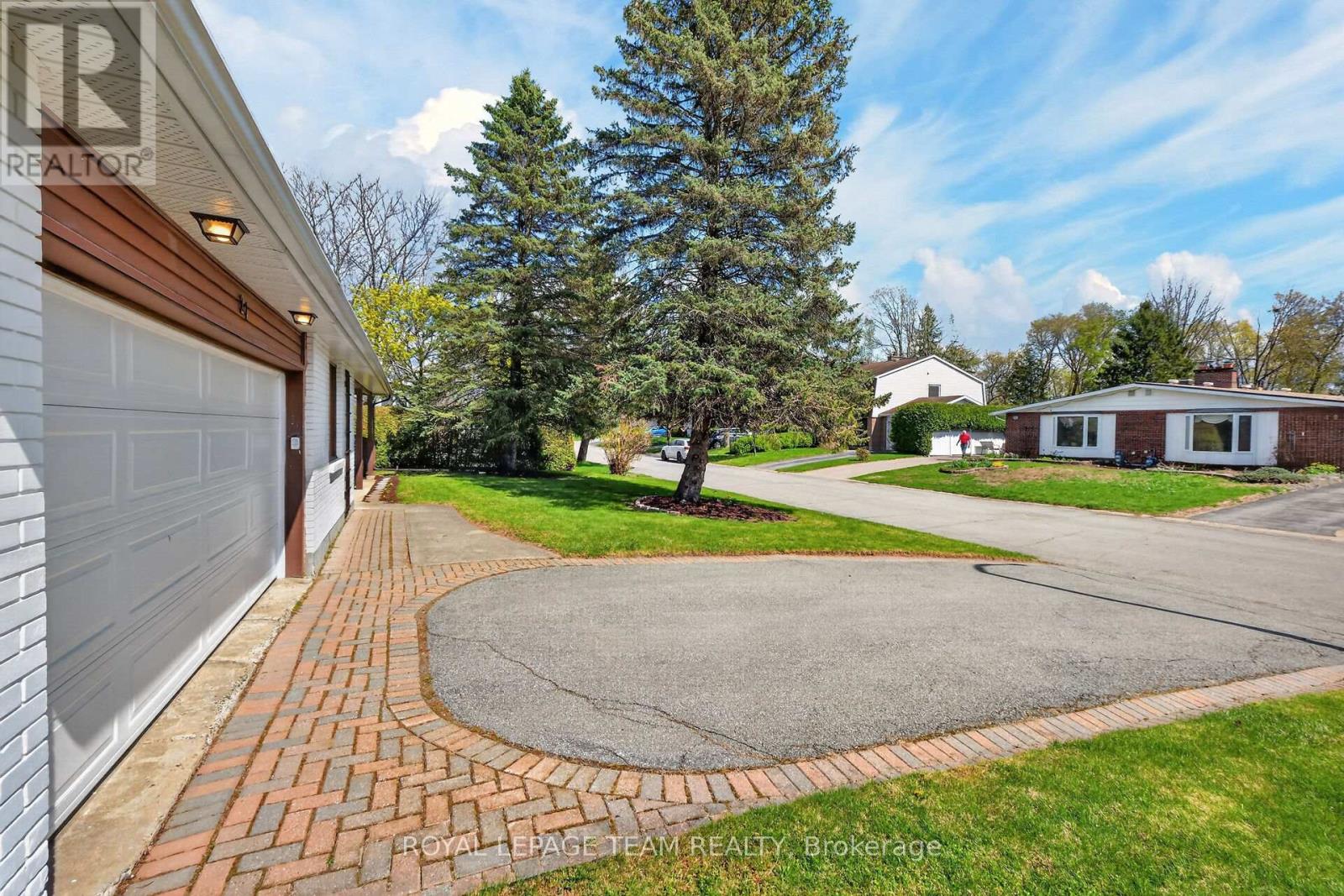 21 Lindhurst Crescent, Ottawa, Ontario  K2G 0T8 - Photo 2 - X13119590