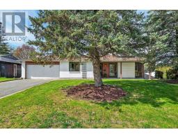 21 LINDHURST CRESCENT, Ottawa, Ontario